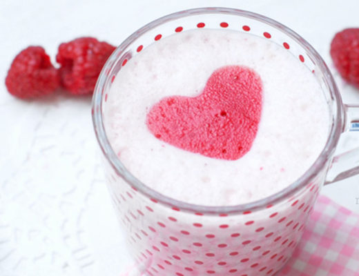 Rasberry and strawberry valentine's drink -MamiTalks.com