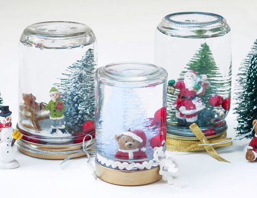 Snow globes DIY with jars -Mamitalks.com